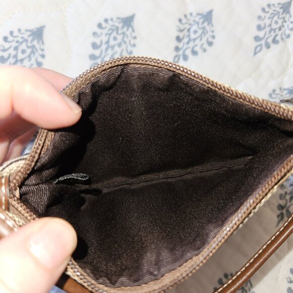 Wristlet - Picture 12 of 12